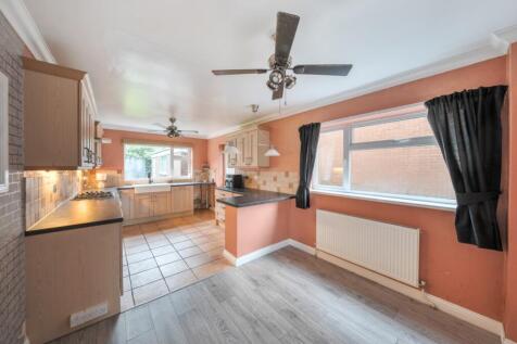 1376385-8-691486080e204