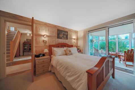 1382460-5-691760af6adea