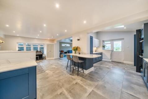 1383098-11-691dd8235fe23