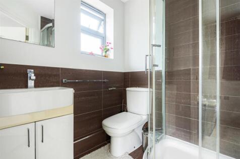 Southam Mews - Shower Room.jpg
