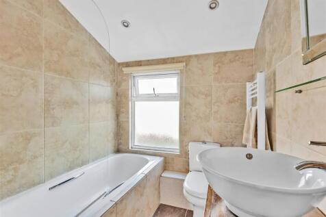 New Road - Bathroom.jpg