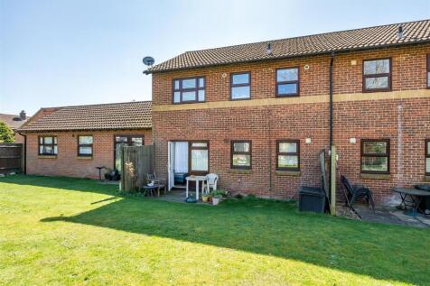 Cherwell Close - Rear.jpg