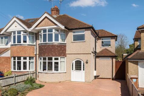 Malvern Way - Front 1.jpg