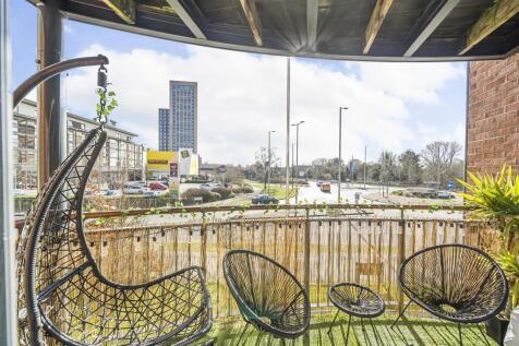Fountain Court - Balcony.jpg
