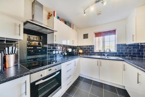 Kitchen 1.jpg