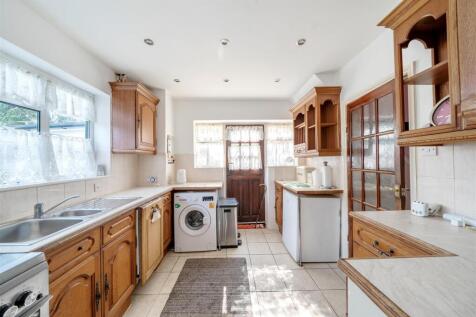 6 lov kitchen3.jpg