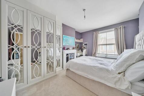 Cassiobridge Road - Bed 1.jpg