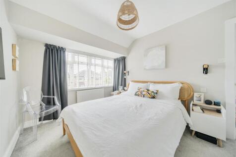 Winchester Way - Bed 1.jpg