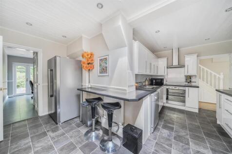 Frankland Road - Kitchen 2.jpg