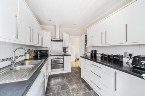 Frankland Road - Kitchen.jpg