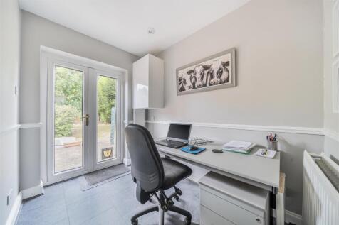 Frankland Road - Office.jpg