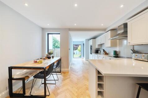 New Road - Kitchen diner.jpg