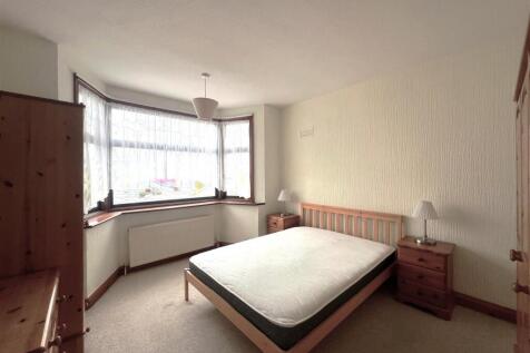 Sherborne Way - Bed 1a.jpg