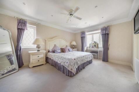 Warwick Mews - Bed 1.jpg