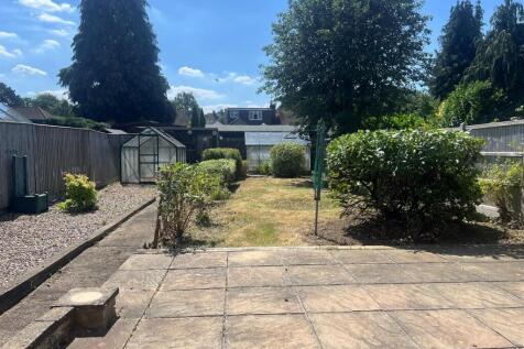 Rousebarn Lane - Garden.jpg