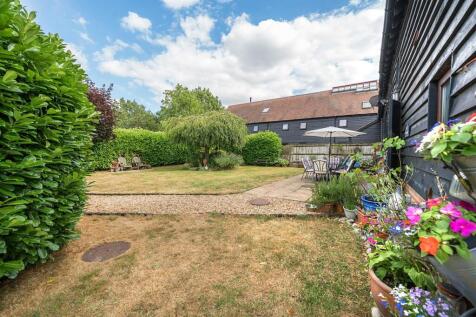 The Potato Barn - Garden 1.jpg