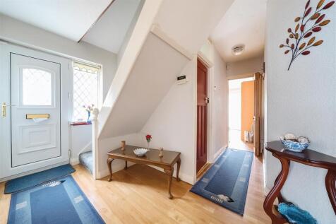 Sherborne Way - Hallway.jpg