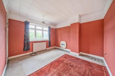 Canterbury Way - Bed 2.jpg