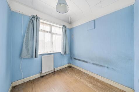 Canterbury Way - Bed 3.jpg