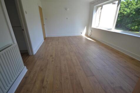 76 Sycamore Rd - Living room 1.JPG