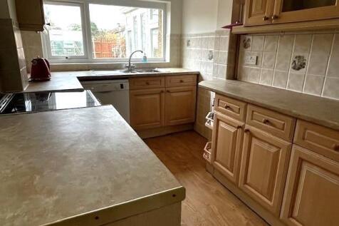kitchen 2.jpg