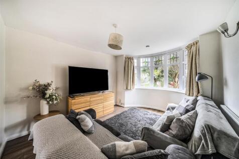 Links Way - Lounge 2.jpg