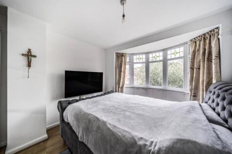 Links Way - Bed 1 a.jpg