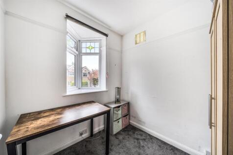 Links Way - Bed 3.jpg