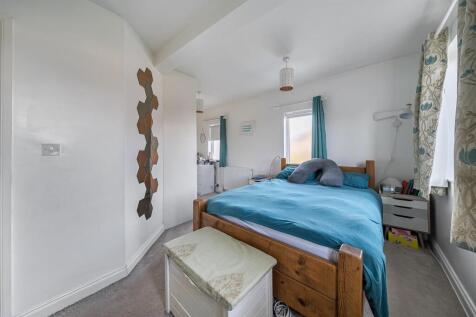 Malvern Way - Bed 1a.jpg