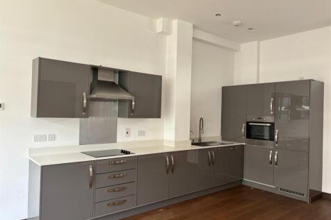 Korda House - Kitchen.jpg