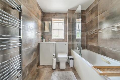 Evensyde - Bathroom.jpg