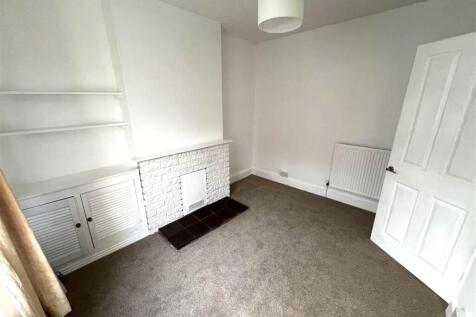 sitting room2.jpg