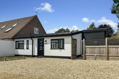 Orchard Cottage - Front with driveway.jpg