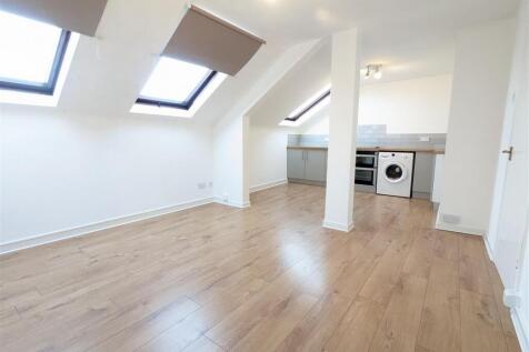 Reception area. Flat 7 Charnwood House Wilton Road
