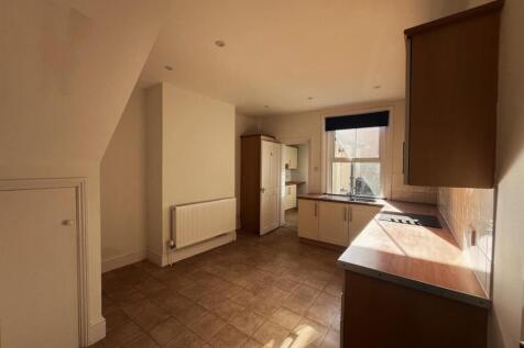 kitchen 2.jpg
