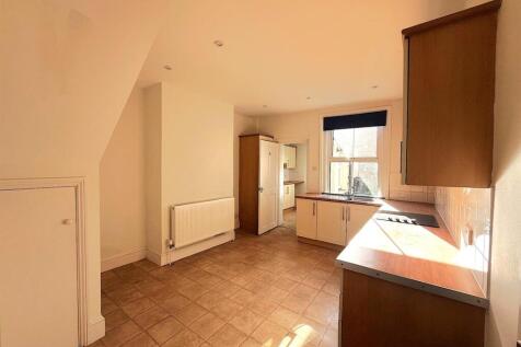 kitchen 2.jpg
