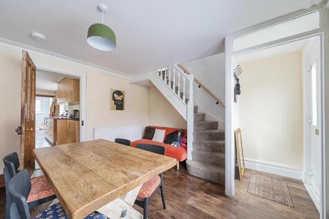 Lounge / dining room