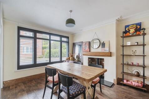 Lounge / dining room