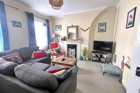Living Room.jpg