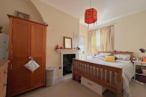 Bedroom.jpg