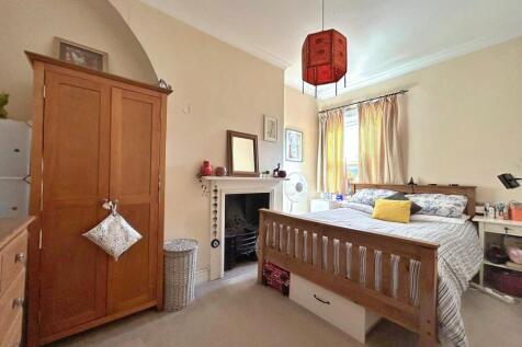 Bedroom.jpg