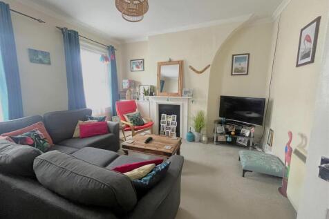 Living Room.jpg