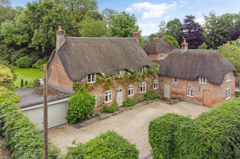 71838_Chequers House (1) Revisit.jpg