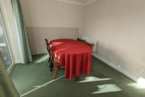 Dining Area.jpg