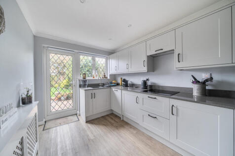 1374239-11-690249...