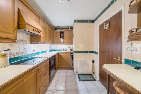 1384685-3-69248bb...