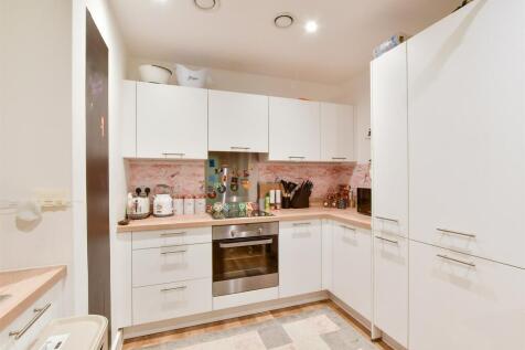Lounge/Kitchen