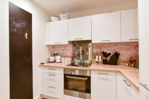Lounge/Kitchen