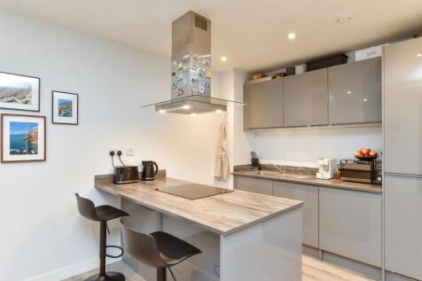 Lounge/ Kitchen