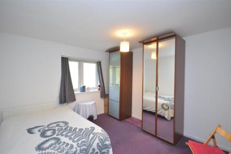 Bedroom.JPG